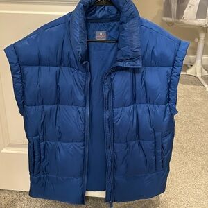 Free people in a bubble puffer vest size S. Worn maybe twice